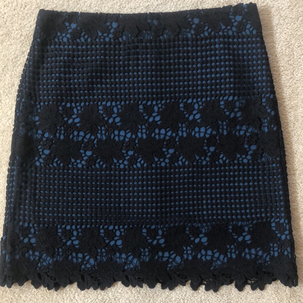 Ann Taylor Loft lace skirt size 4 new without tags